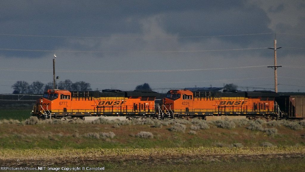 BNSF 6777-BNSF 4224